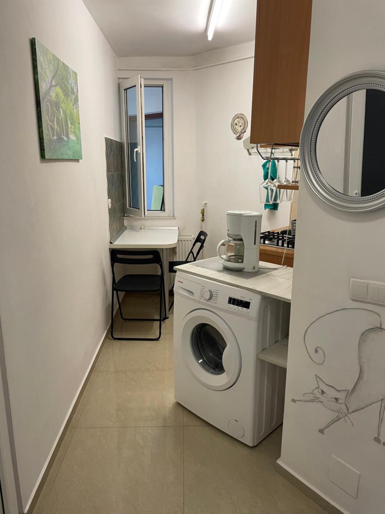 Nikolasstudiocenter Ploieşti Eksteriør bilde